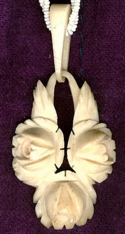 ARTS &amp; CRAFTS CARVED BONE ROSES &amp; GLASS BEAD NECKLACE