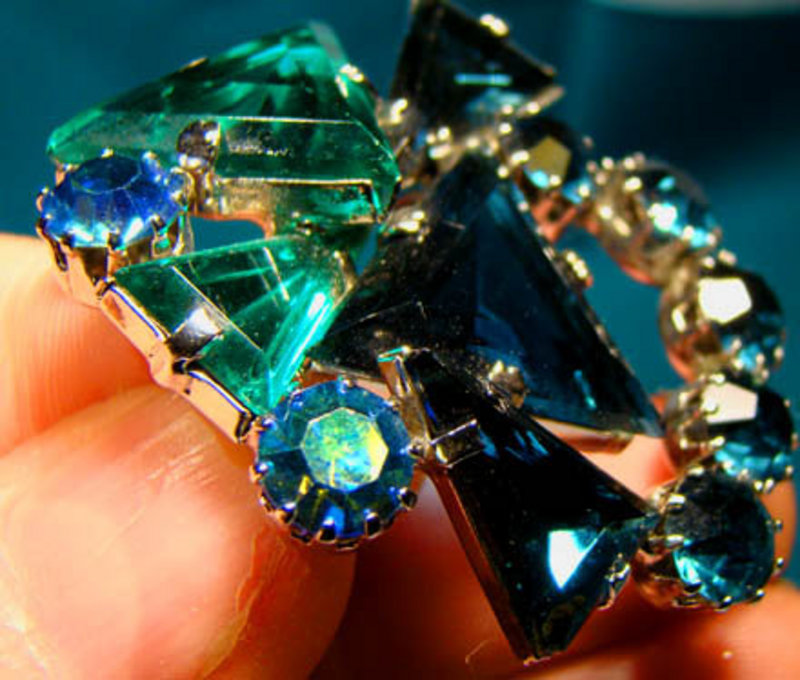 BLUE GREEN RHINESTONES BROOCH &amp; EARRINGS SET 1950s