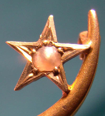 14K MOON &amp; STAR HONEYMOON PIN with PEARL c1900-10