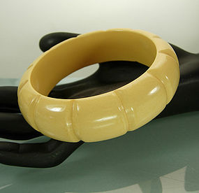 Creamy Faux Ivory Bamboo Form Carved Bakelite Bangle
