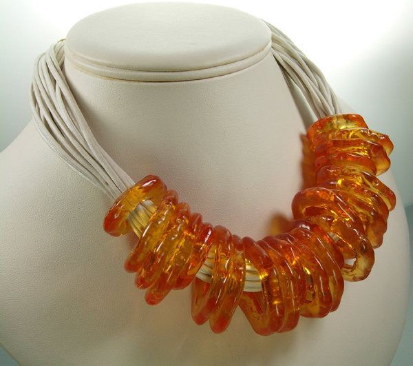 1980s Ugo Correani Italy Lucite Necklace: African Rings