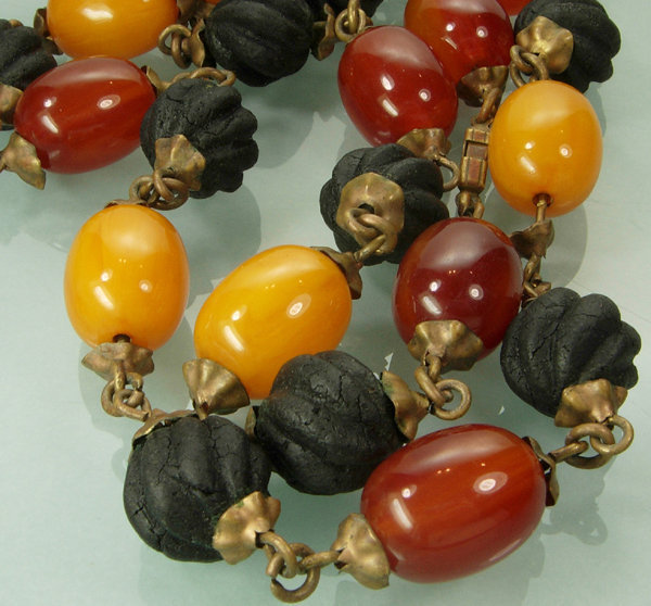 Honey Butterscotch Amber Bakelite Wood Necklace: FRANCE