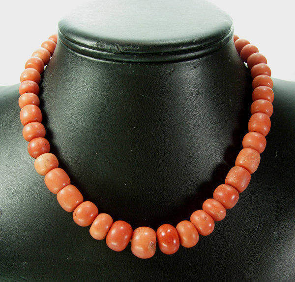 1930 Salmon Coral Large Graduated Carved Bead Necklace