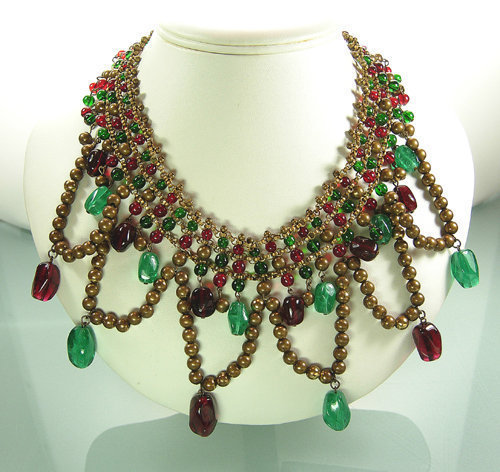 Fabulous Unsigned Chanel Red Green Gripoix Necklace