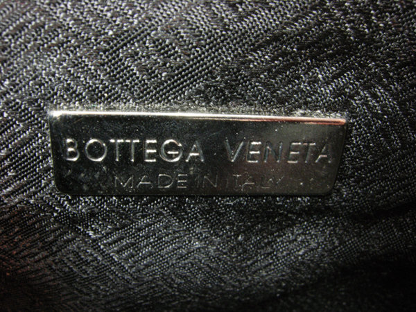 Bottega Veneta Nero Intrecciato Medium Shoulder Bag