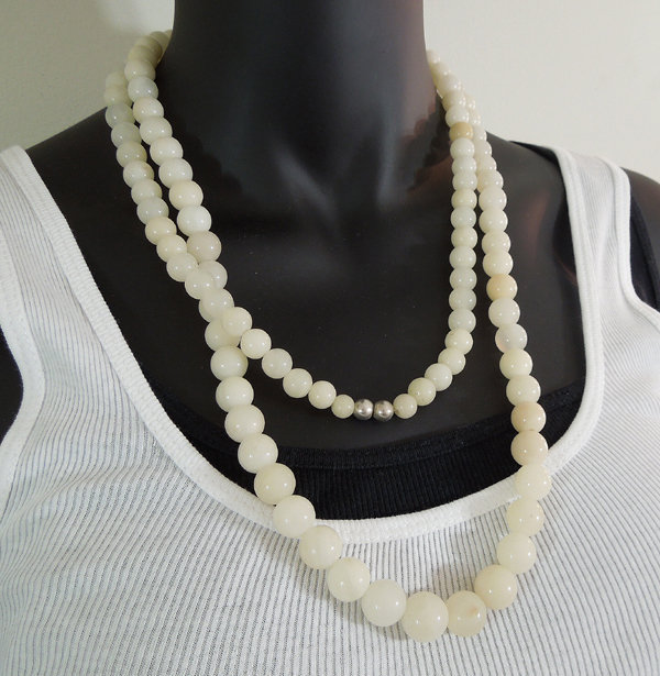 1940 Chinese Celadon Jade Graduated Bead 48 In Necklace