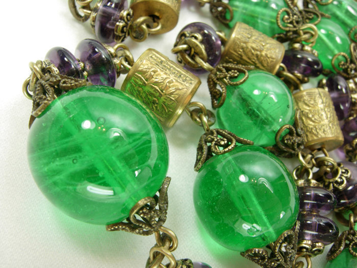 40s Green Purple Gripoix Glass Wired Necklace: France