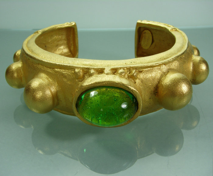 80s Deanna Hamro Green Gripoix Glass Barbaric Bracelet
