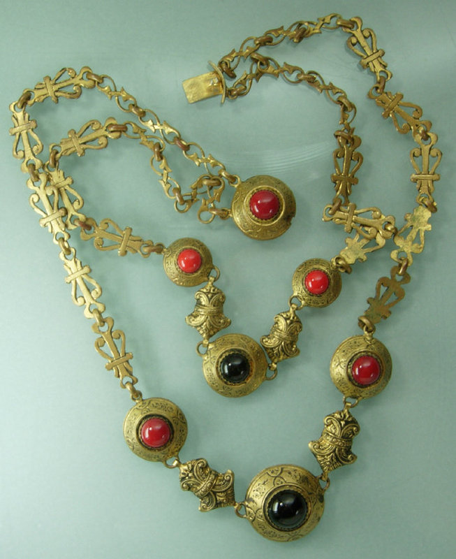 1940s Renaissance Style Poured Glass Necklace France