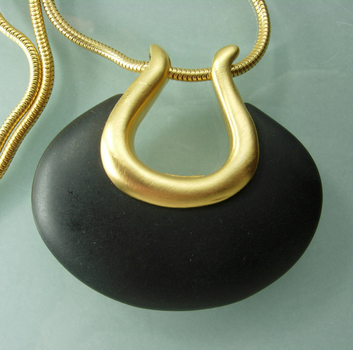 1980s Givenchy Modernist Black Resin Pendant Necklace