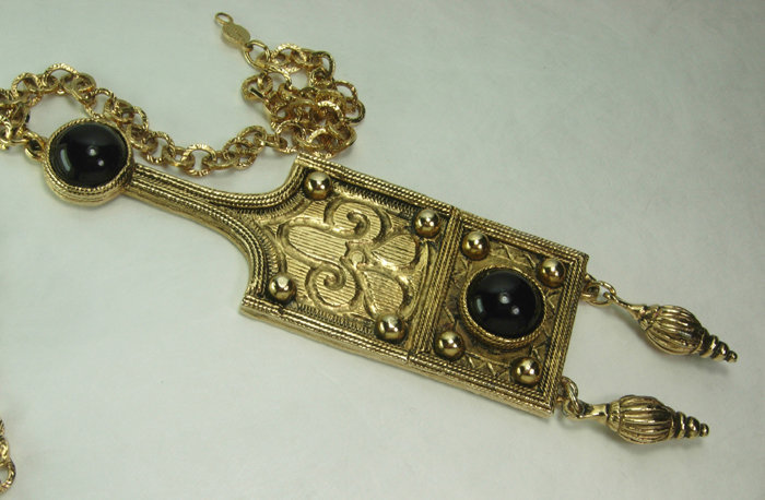 70s Accessocraft Nomadic Style Necklace Black Glass