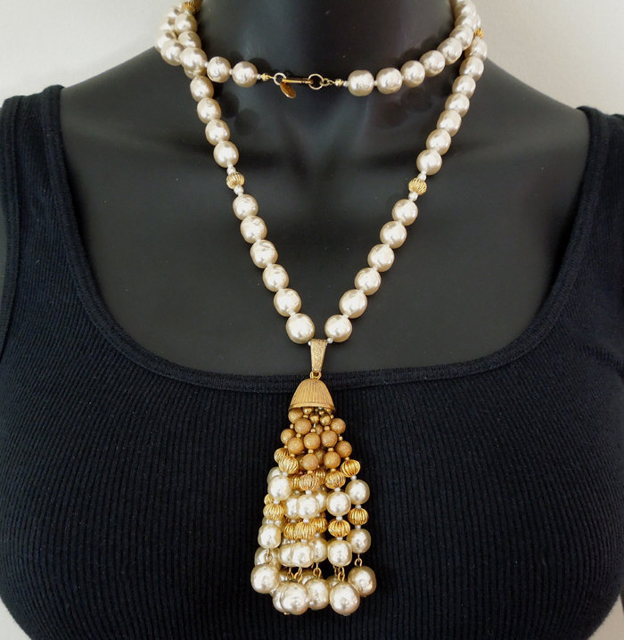 70s Signed Miriam Haskell Niki Pearls Tassel Necklace