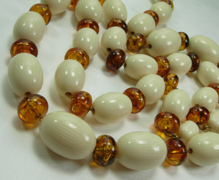 70s Safari Style Faux Ivory Amber Chain Strung Necklace