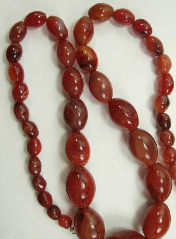 1930s Chinese Carnelian Necklace Graduated Olive Beads