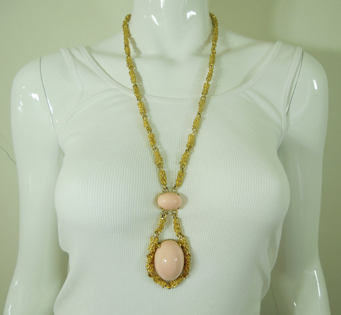 1960s Runway Size Faux Angel Skin Coral Big Necklace