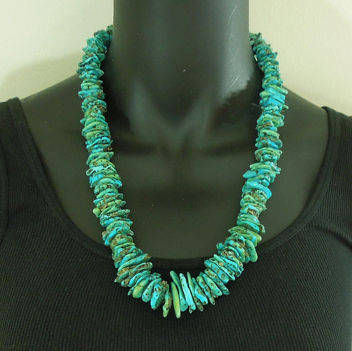 Vintage Very Big Santo Domingo Tab Turquoise Heishe Bead Necklace