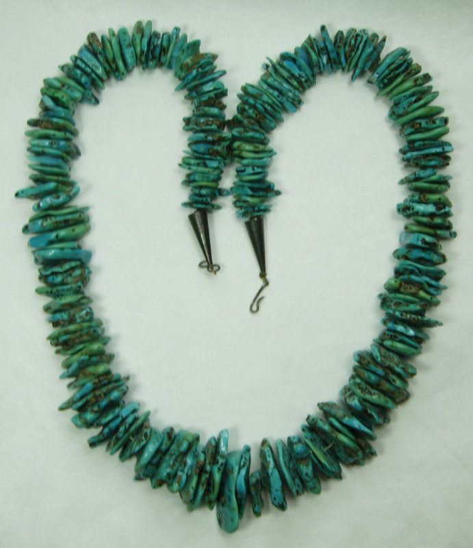 Vintage Very Big Santo Domingo Tab Turquoise Heishe Bead Necklace