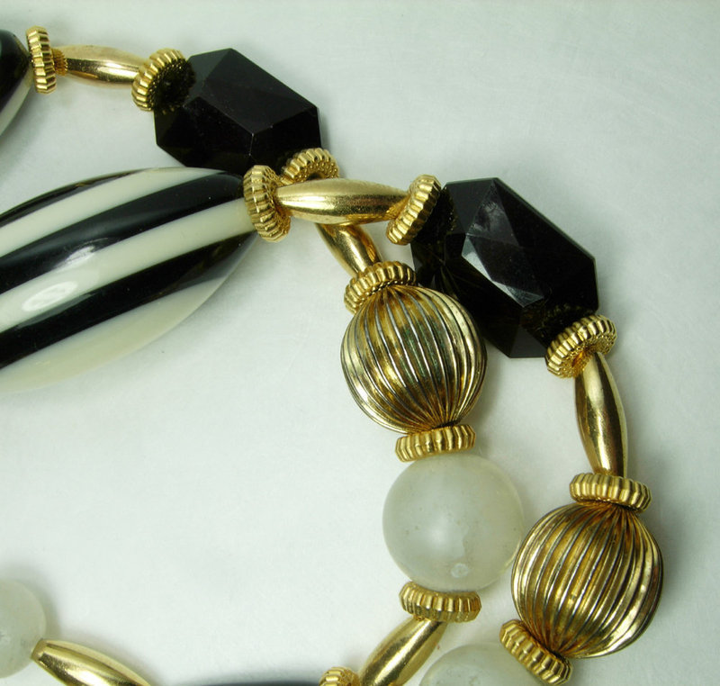 1980s French Huge Art Plastic Black White Necklace Earrings Runway