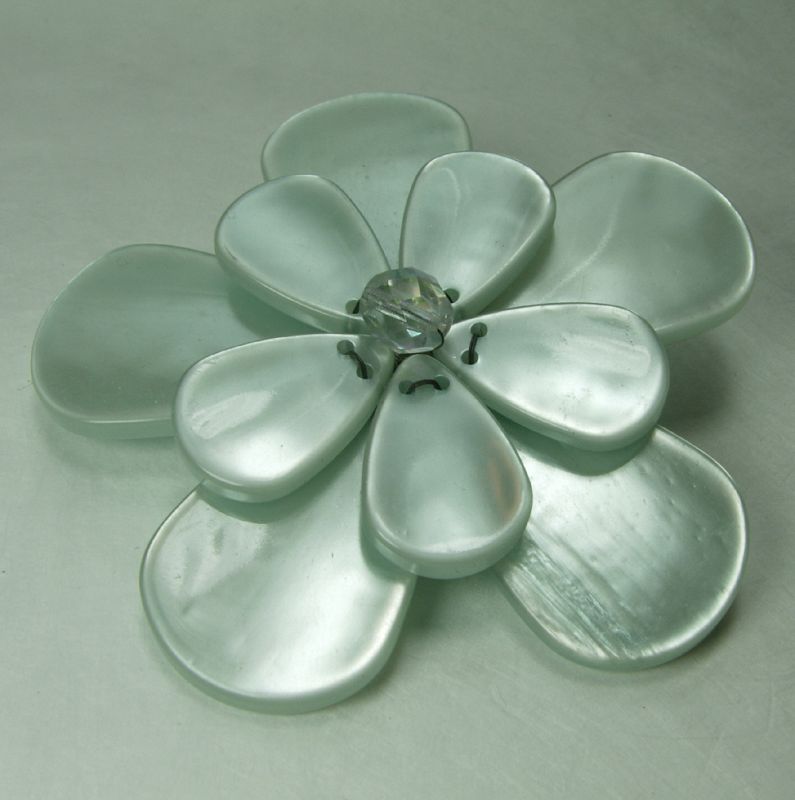 Pono Italy Couture Moonglow Lucite Glass Flower Form Brooch Statement