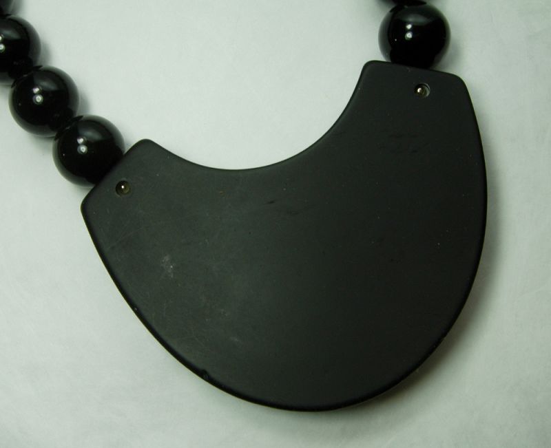 80s Runway Modernist Necklace Black Lucite Statement Size