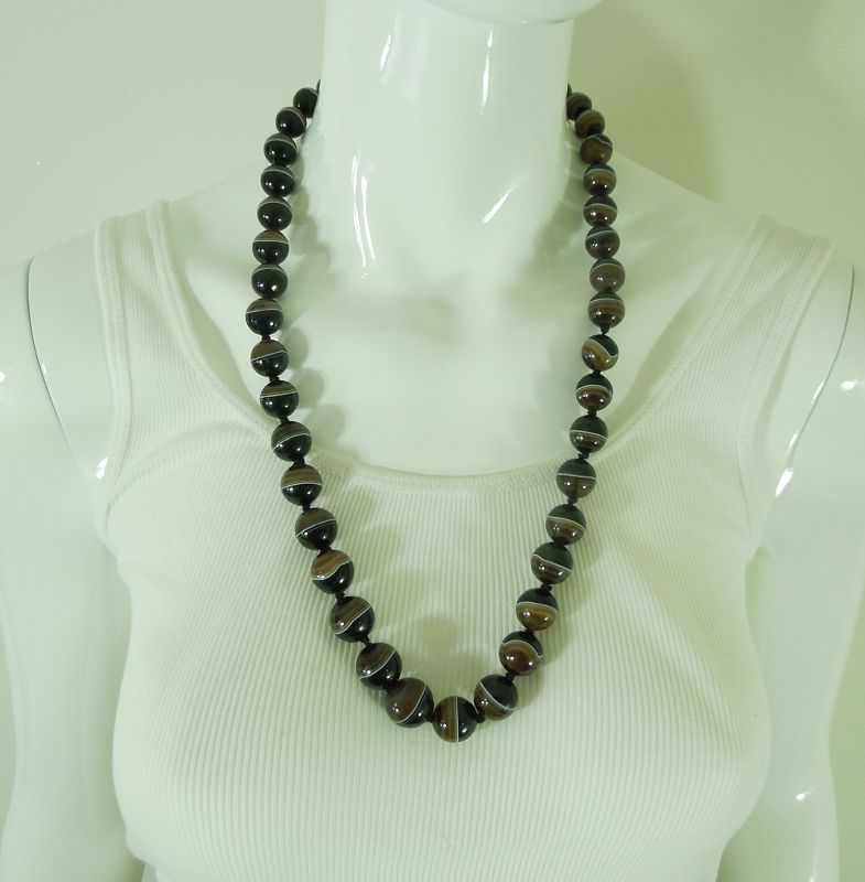 Antique Victorian Banded Agate Onyx Bead Necklace 26 Inches 164 Grams