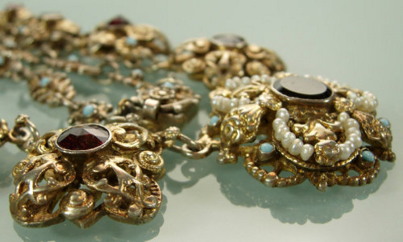 Austro Hungarian Silver Gilt Garnet and Pearl Necklace