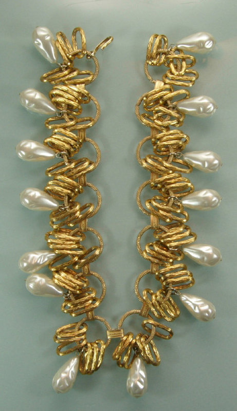 Dramatic 1960s French Glass Faux Pearl Bib Necklace