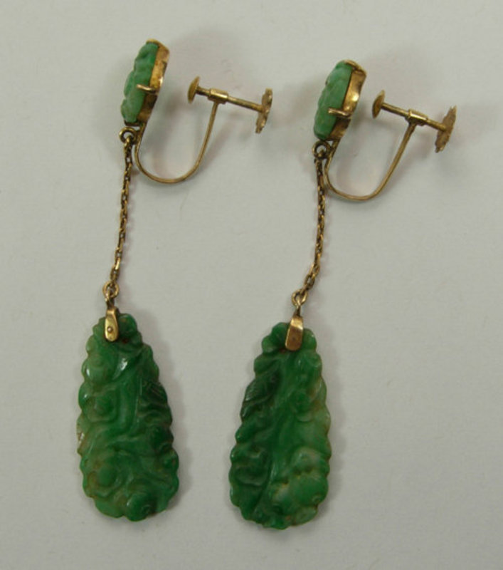 1920s Art Deco 14KT Gold Carved Jade Drop Earrings