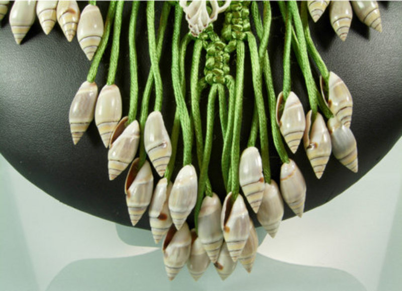 C 1940 Green Silk Cord and Shell Fringed Bib Necklace
