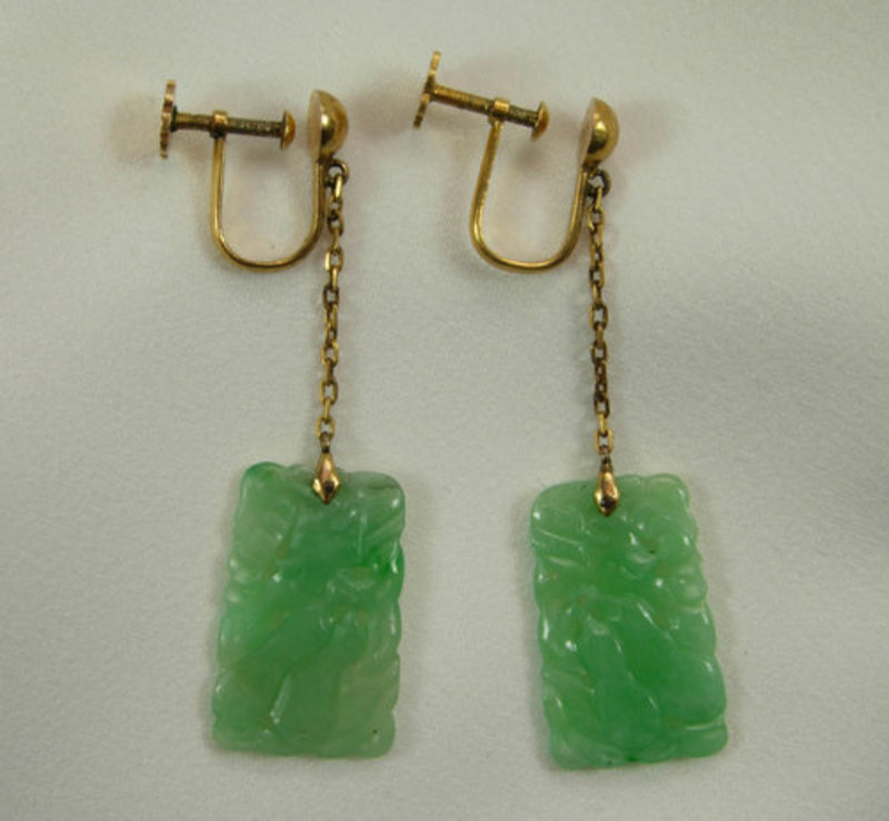 1920s Chinese Art Deco 14KT Gold Apple Jade Earrings