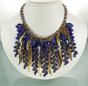 Unsigned Miriam Haskell Necklace: Blue Glass Flowers