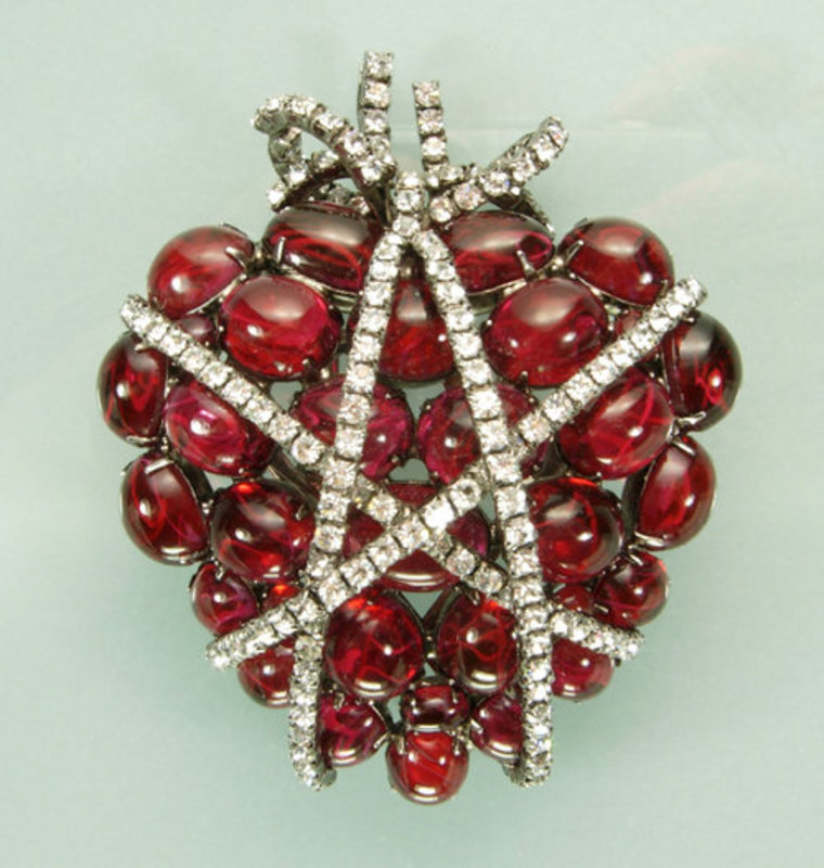 Iradj Moini Wrapped Heart Pin / Pendant, After Verdura