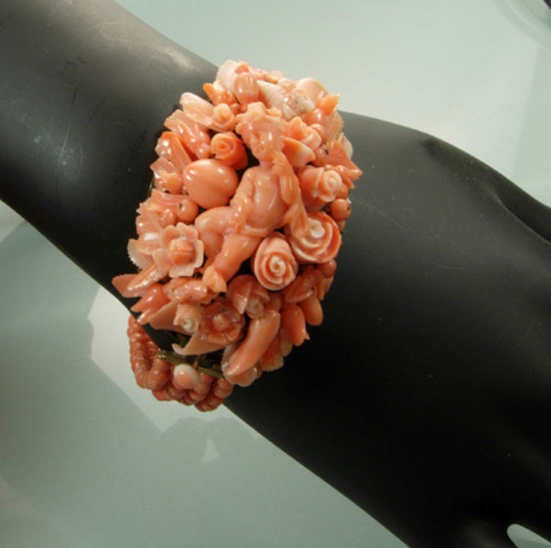 Victorian Carved Coral 14KT Gold Hinged Bangle: Cherub