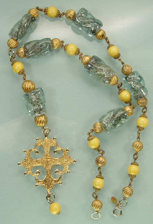 1970s Cadoro Poured Glass Quatrefoil Pendant Necklace