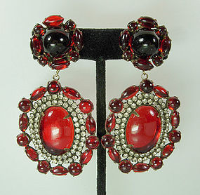 Fabulous 60s Kenneth Lane Red Lucite, Strass Earrings