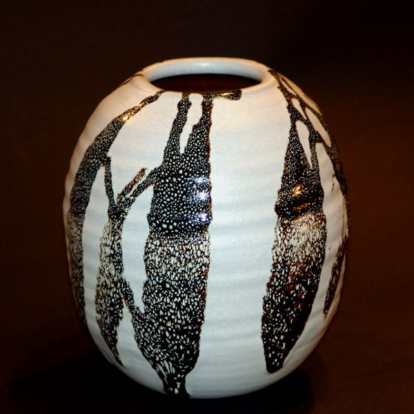 Modern Vase by JCS Award Winner Taniguchi Ryozo