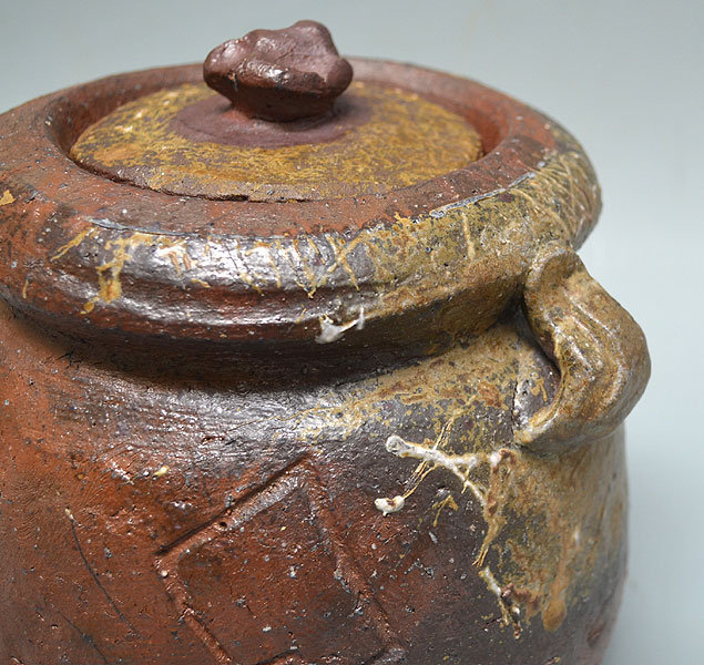 Contemporary Bizen Mizusashi by Abe Anjin