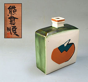 Kaki Vase by Kumakura Junkichi