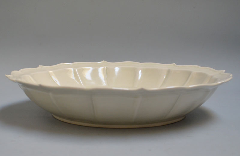 Pottery Dish by Kawase Takeshi