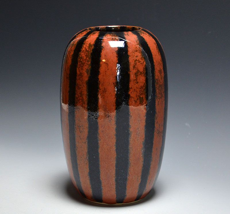 Modern Japanese pottery Tsubo Vase by Mukunoki Eizo