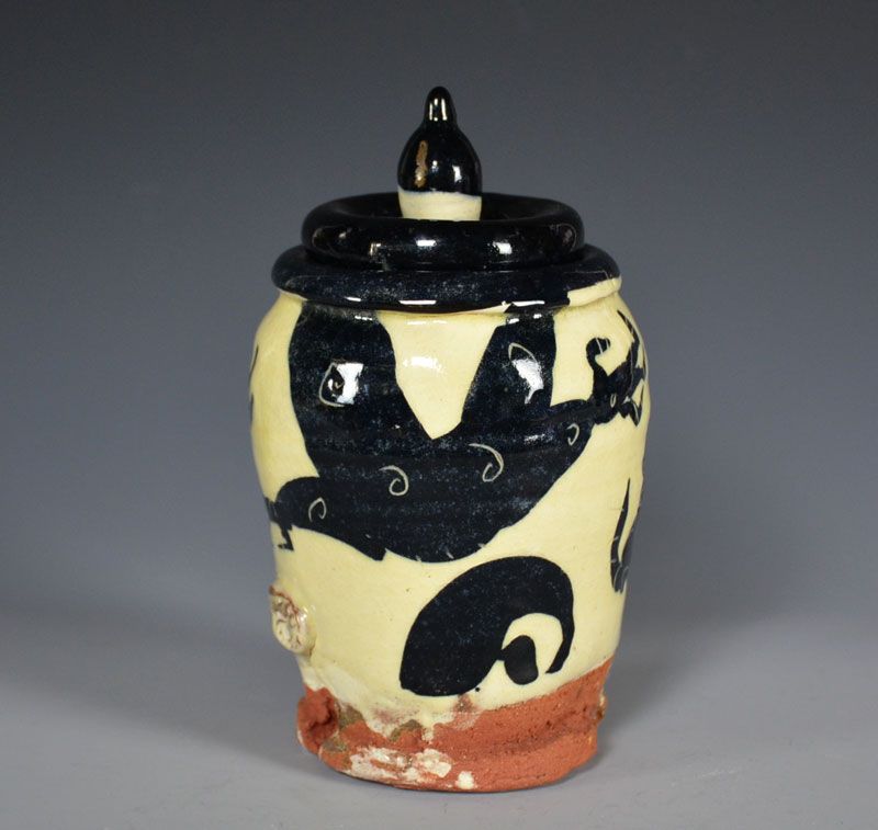 Ibata Katsue Dragon Jar