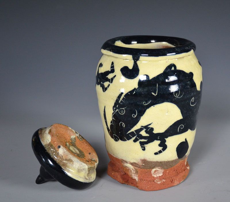 Ibata Katsue Dragon Jar