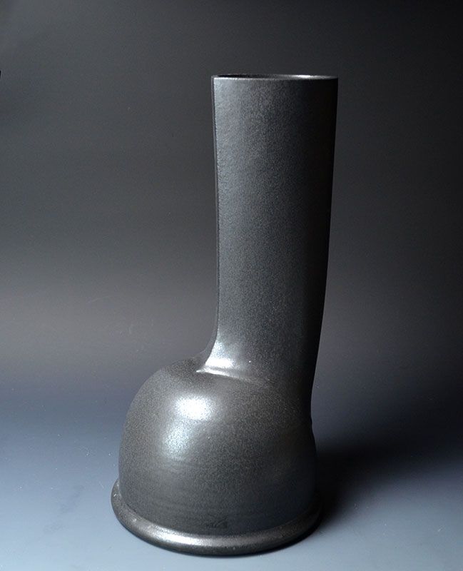 Sodeisha Artist Shibata Shigeru Vase named Okoru