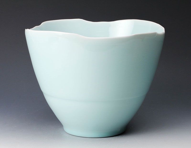 Avant-Garde Yagi Akira Large Celadon Porcelain Bowl