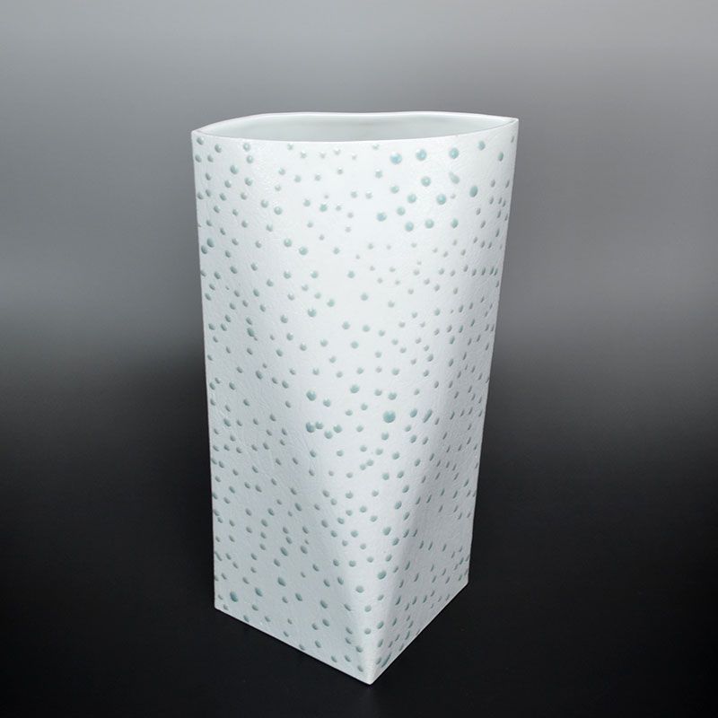 Important Artist Nagae Shigekazu Porcelain Vase