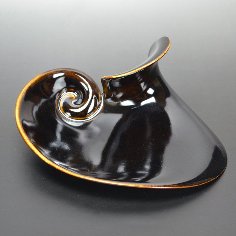 Contemporary Female Artist Takatsu Mio Swirling Dish