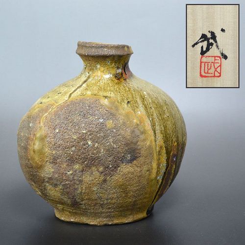 Echizen Vase by Nishiura Takeshi