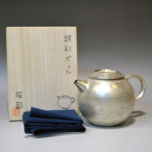 Hattori Tatsuya Silver Glazed Tea Pot