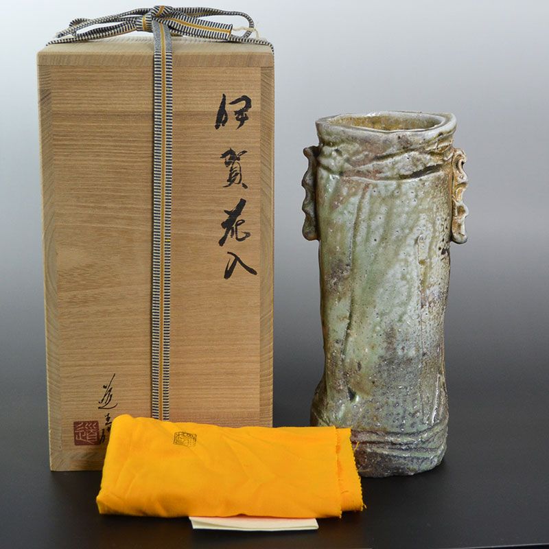 Ash Glazed Shigaraki Vase by Legendary Furutani Michio