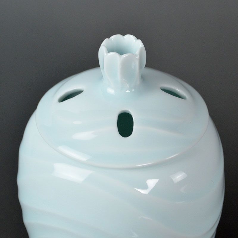 Kubota Rekko (Yasuyoshi) Porcelain Koro Censer